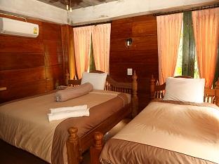 Standard Double Room - Free WiFi access - Breakfast included