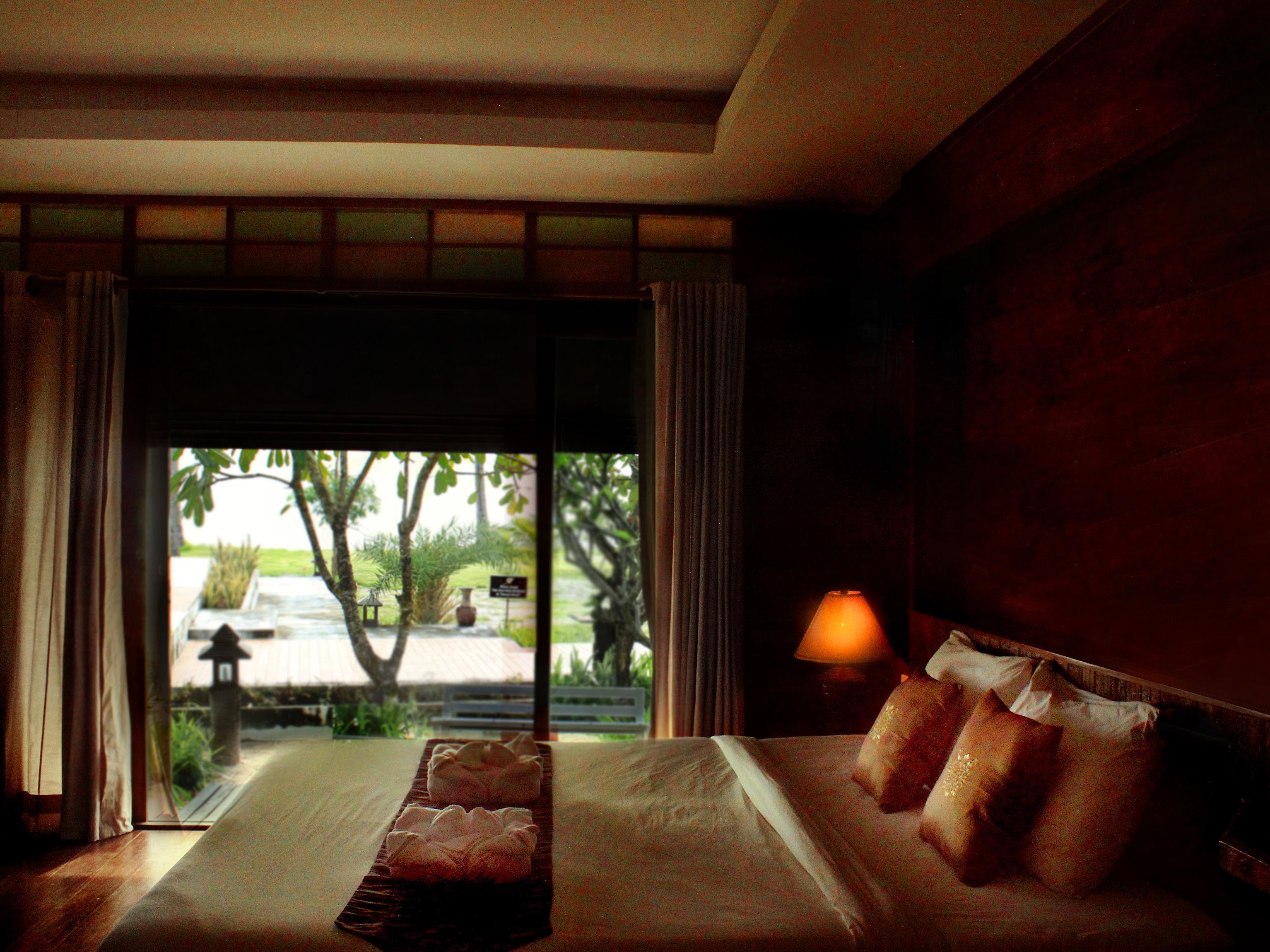 Oriental Beachfront Bungalow - Breakfast included