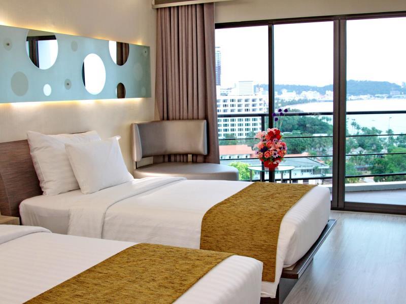 Premier Chic Tower - Free WiFi access - Breakfast included