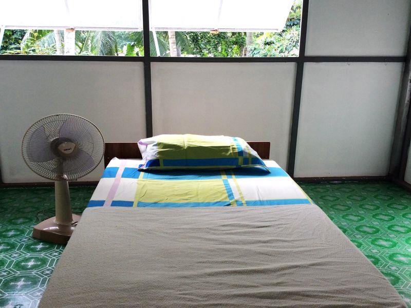 Dormitory (Fan) room - shared bathroom - Free WiFi access