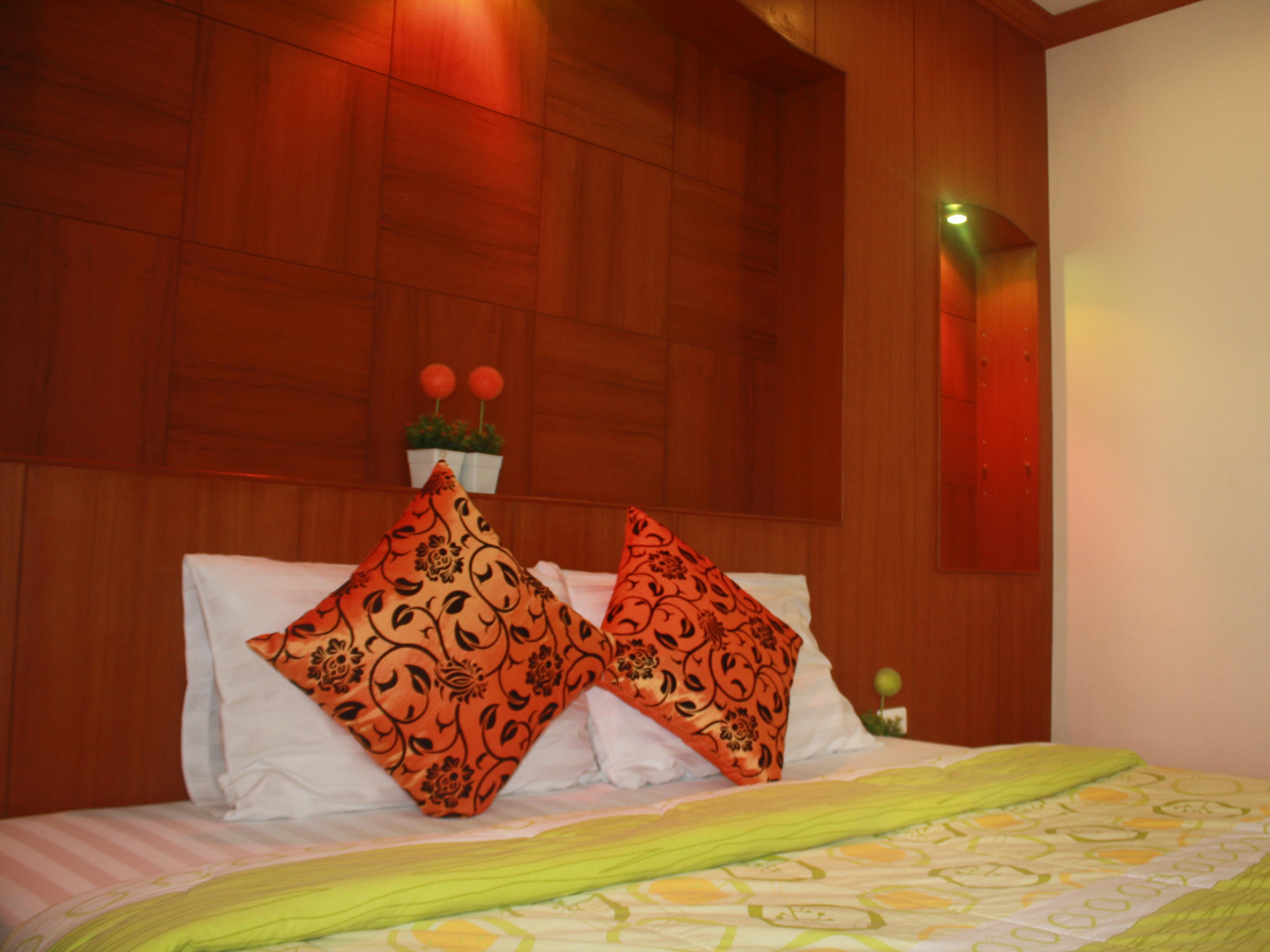 Deluxe with Balcony - Free WiFi access