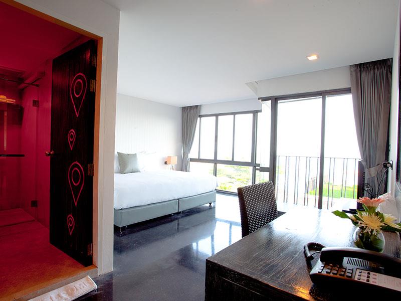Deluxe Seaview - Breakfast included