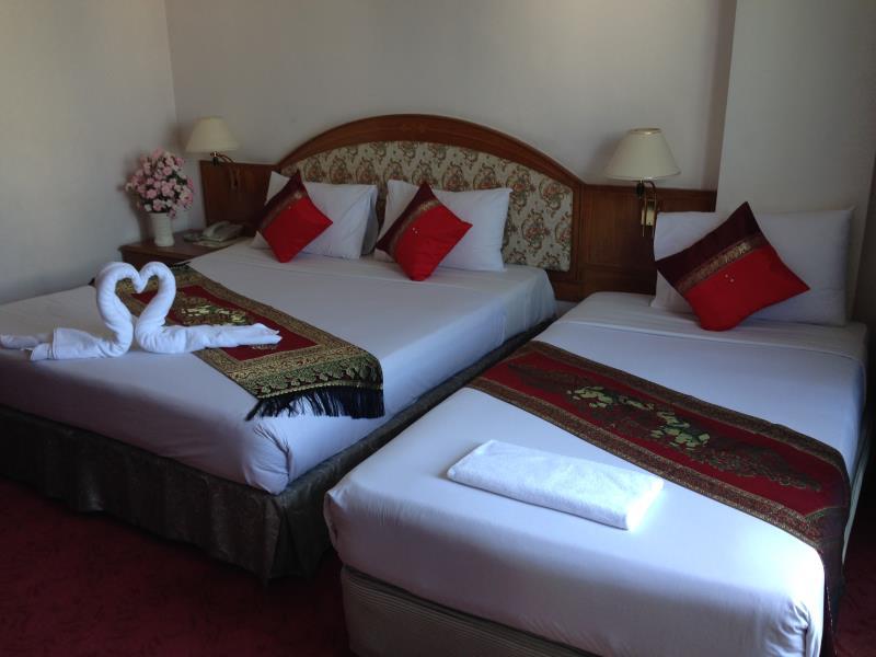 Triple 1 Double Bed and 1 Single Bed - Free WiFi access