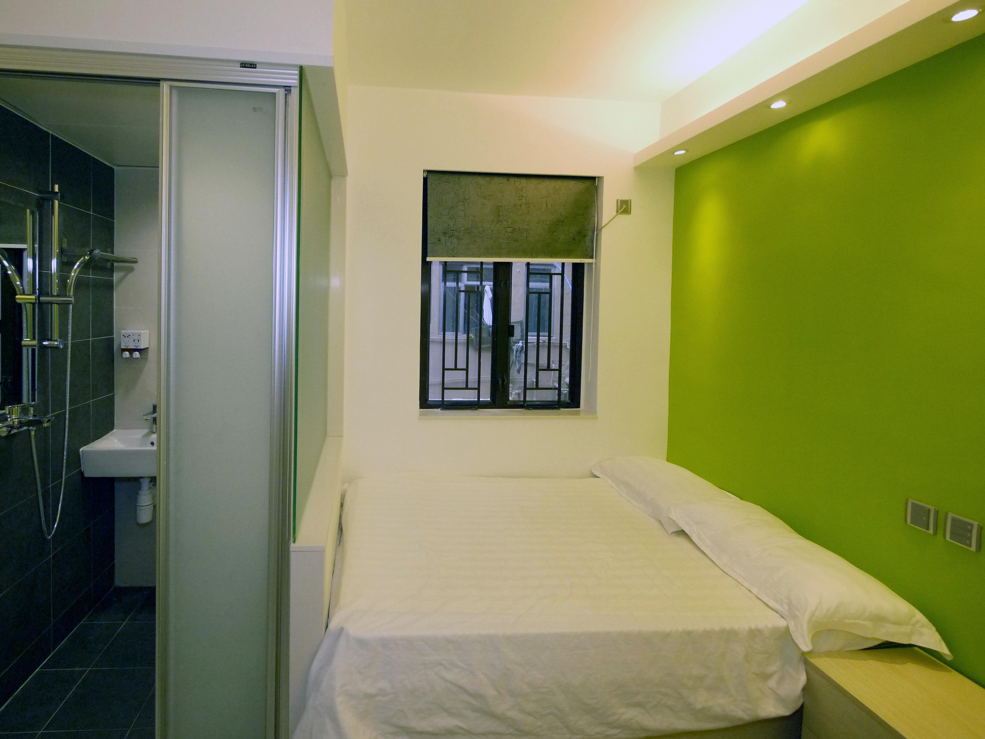 Stylish Twin Room - Free WiFi access