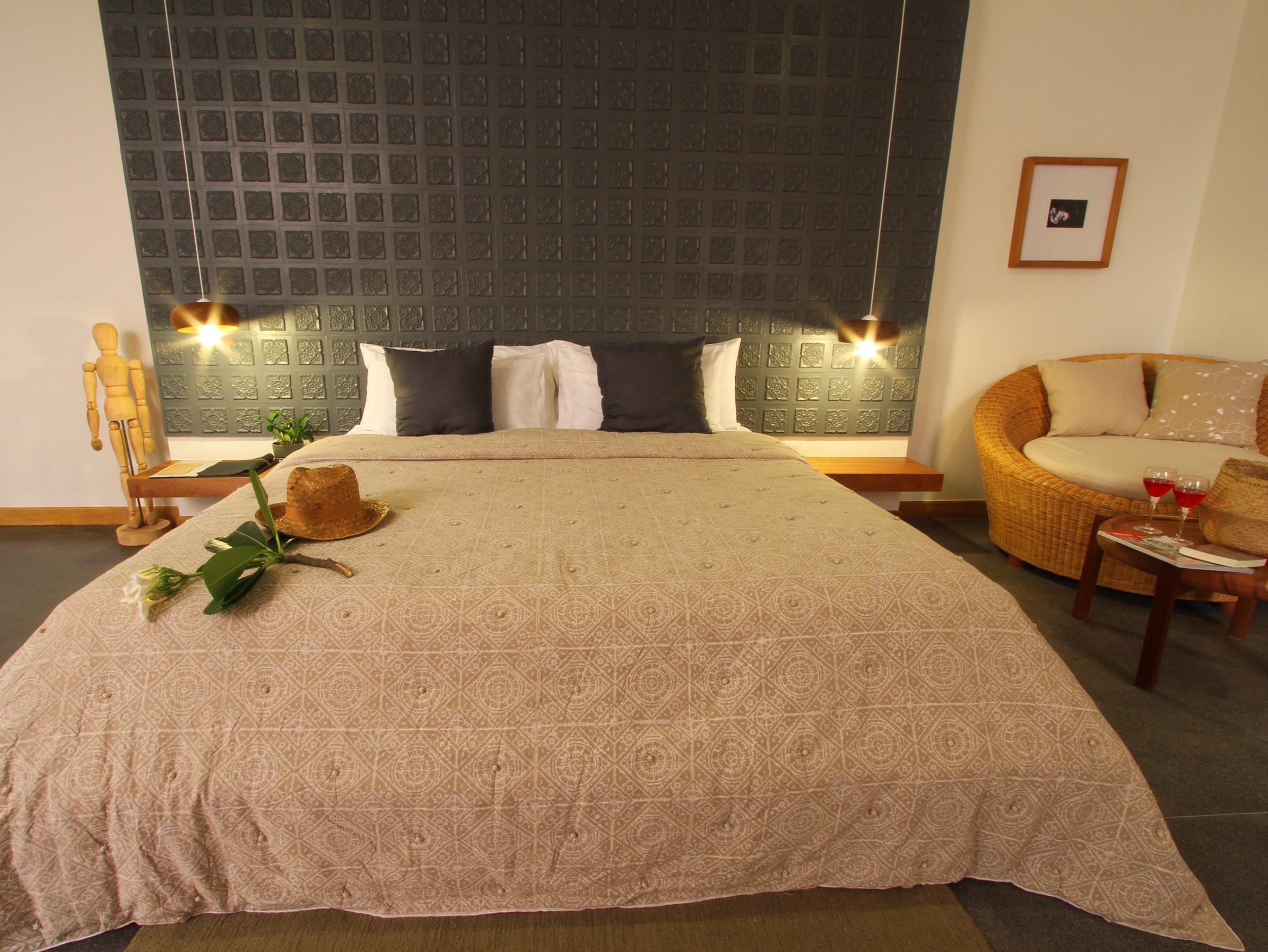 Deluxe Balcony - Free WiFi access - Breakfast included