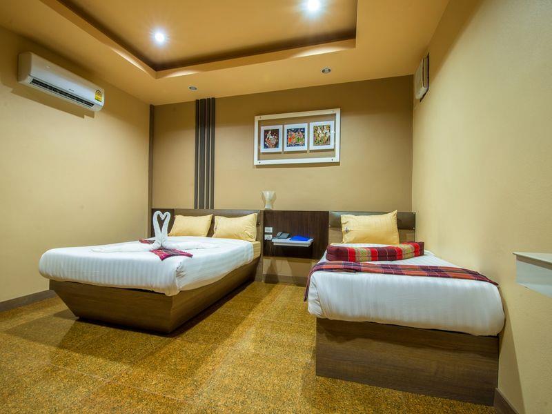 Deluxe Triple Room  - Free WiFi access - Breakfast included