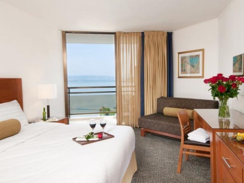 Deluxe Sea View B&B - Free WiFi access - Breakfast included