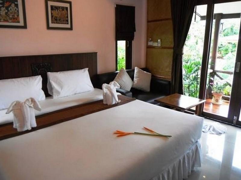 Deluxe Double Bed Bungalow - Free WiFi access