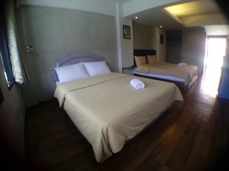 Superior Triple -Room Only - Free WiFi access - Breakfast included