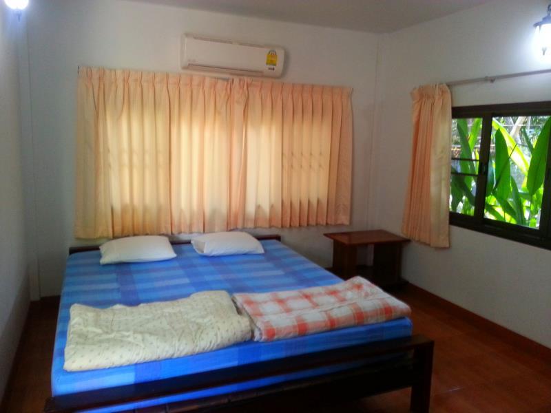 Standard Home with 1 King Bed - Free WiFi access