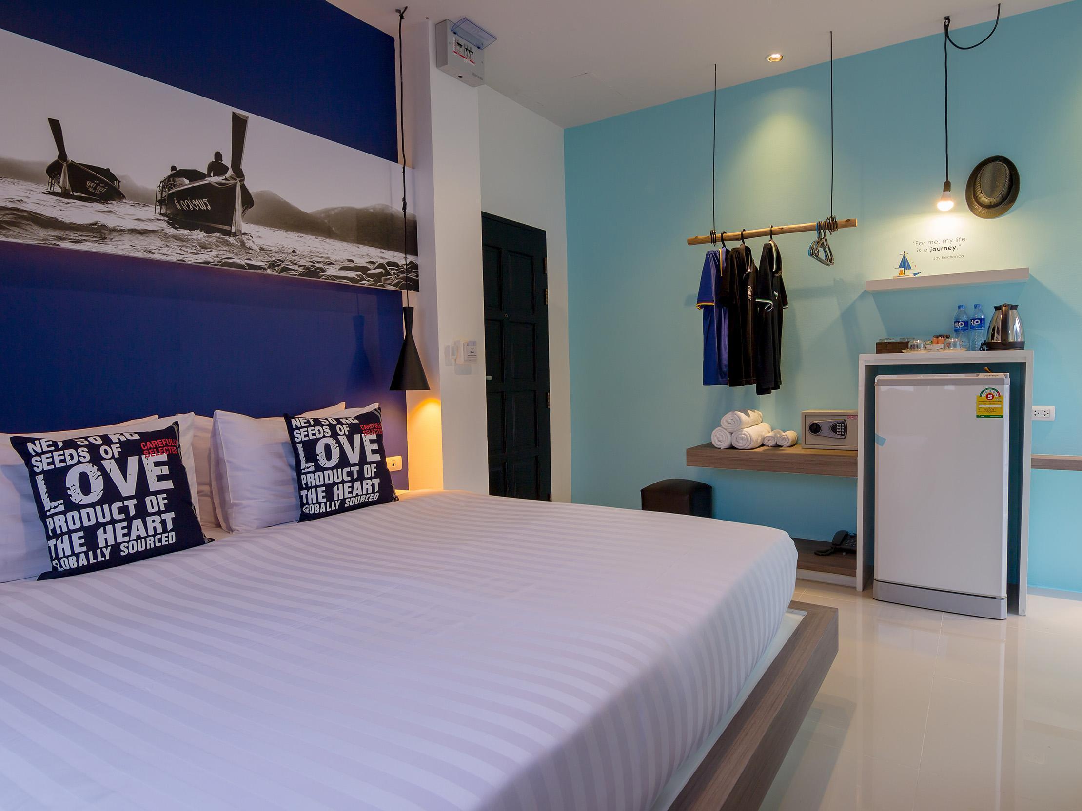 Leisure king bed room - Best price guarantee