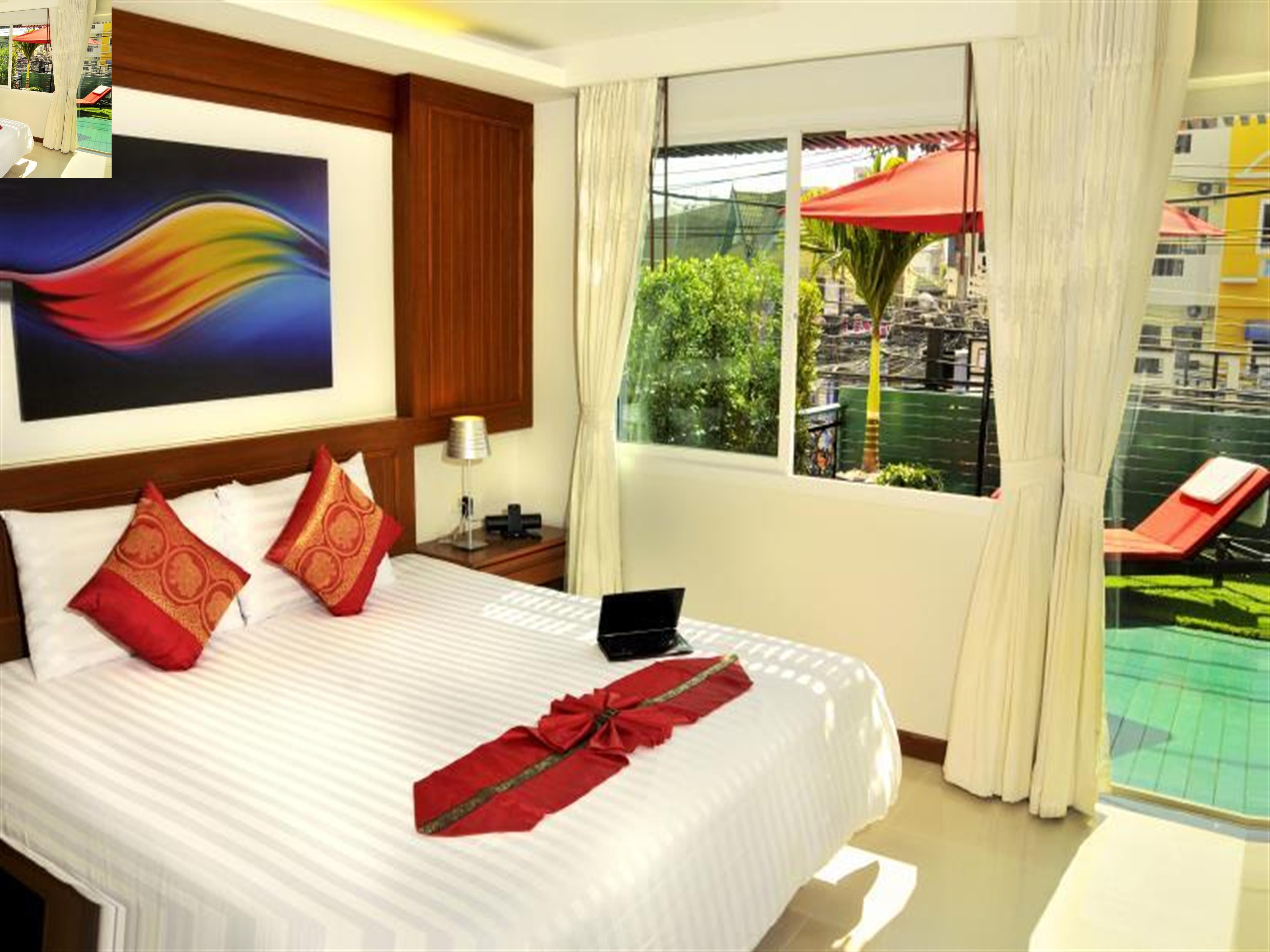 Deluxe King Bed - Best price guarantee