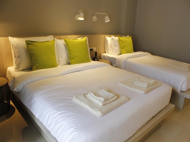 Deluxe Triple Hot Deal - Free WiFi access