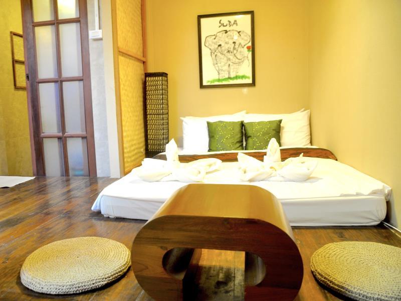Classic Double Room - Free WiFi access - Breakfast included