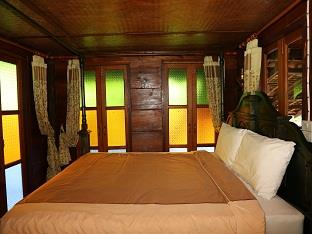 Family Room - Free WiFi access - Breakfast included