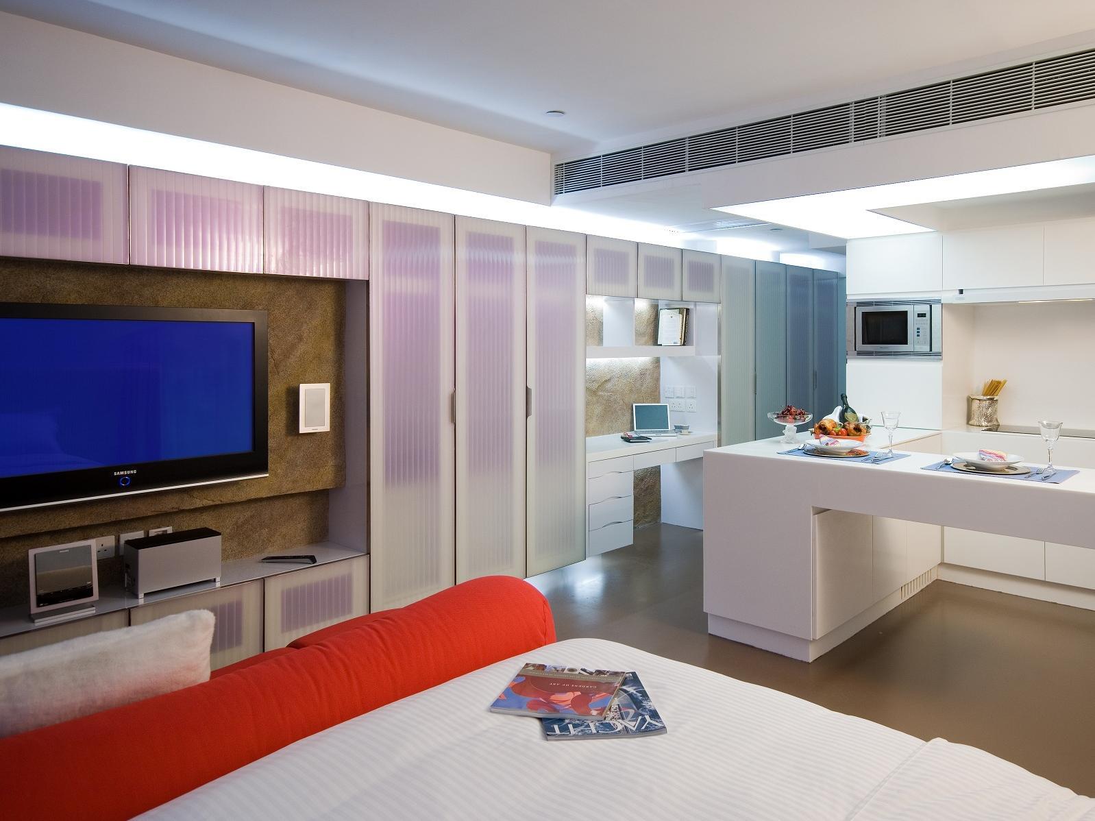 Deluxe Studio (Queen Bed) - last minute deal - Free WiFi access