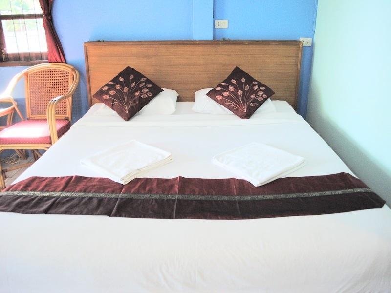 Bungalow Lake view - room only - Free WiFi access