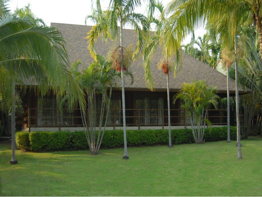 Deluxe Twin Bed - Free WiFi access - Breakfast included