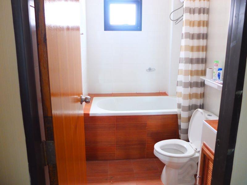 Deluxe - 1 Bedroom - Free WiFi access