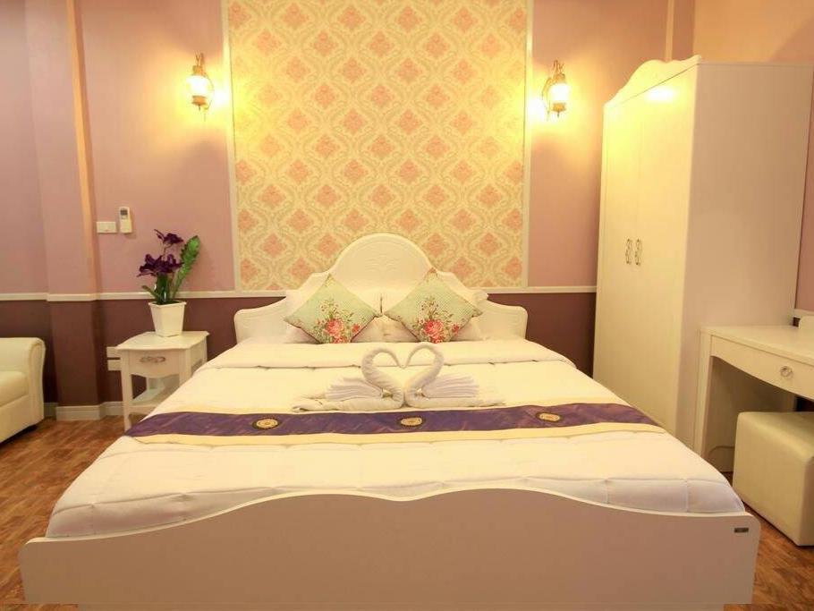 Vintage Style Room - Breakfast included