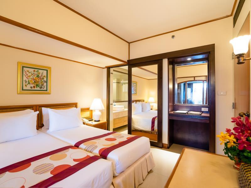 2 Bedroom Family Suite - Free WiFi access