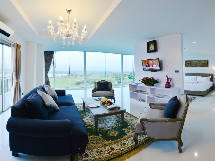 Suite - Free WiFi access - Breakfast included