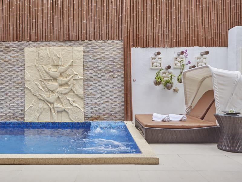 2 Bedroom Pool Villa - Free WiFi access - Breakfast included