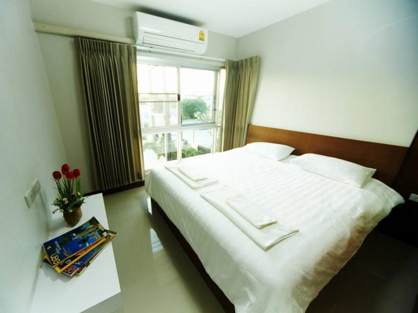 Standard Double Bed with Balcony - Best price guarantee