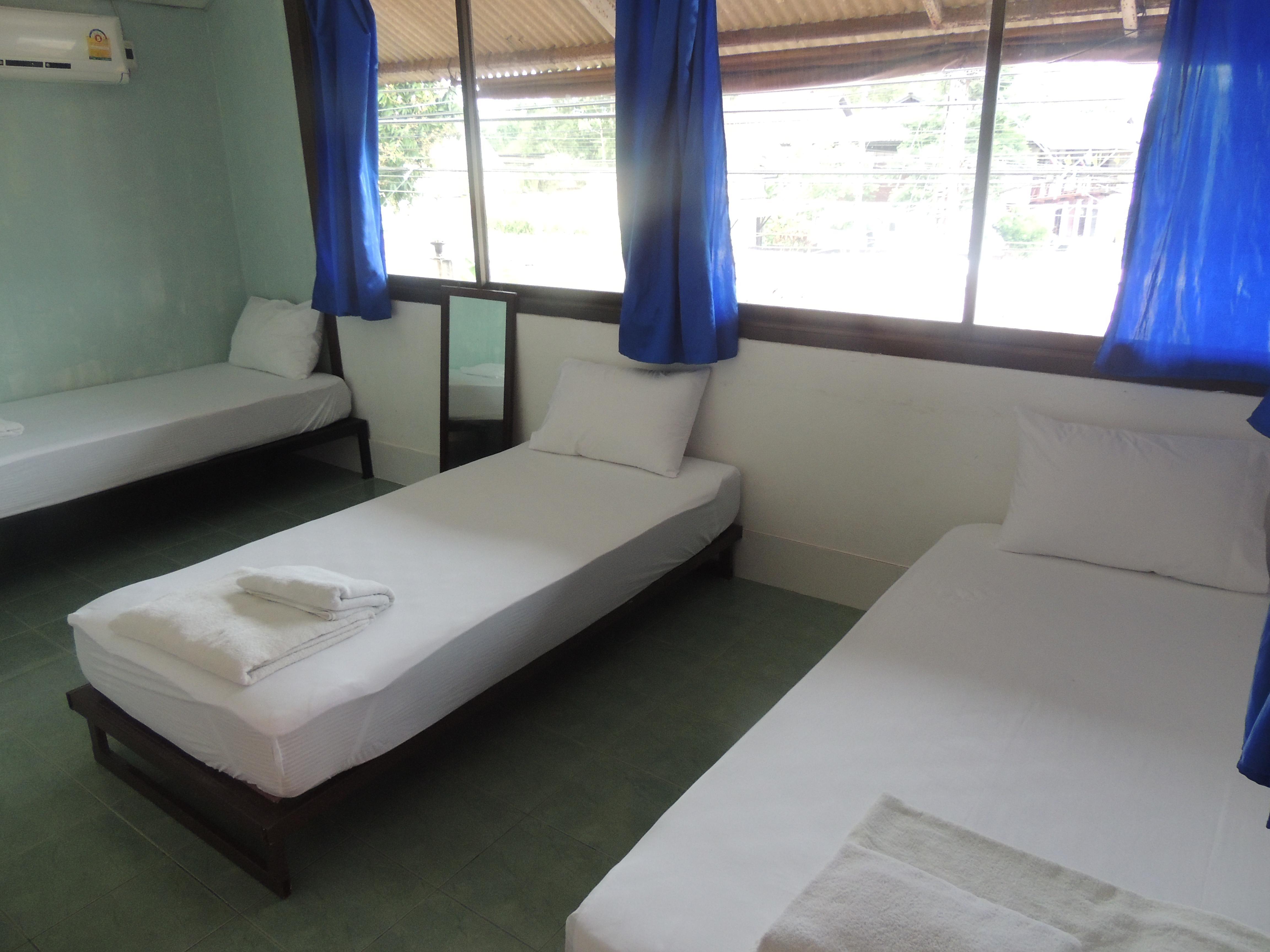 Bed in 3-Bed Female Dormitory Room - Free WiFi access