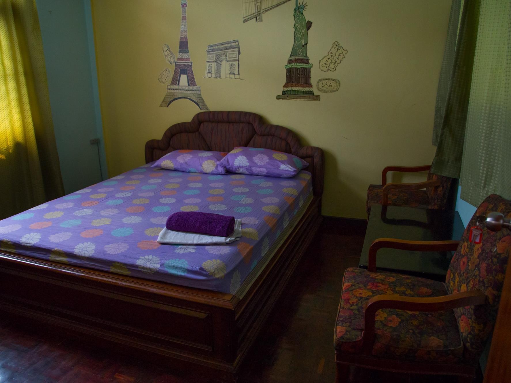 Double Room - Shared Bathroom - Best price guarantee