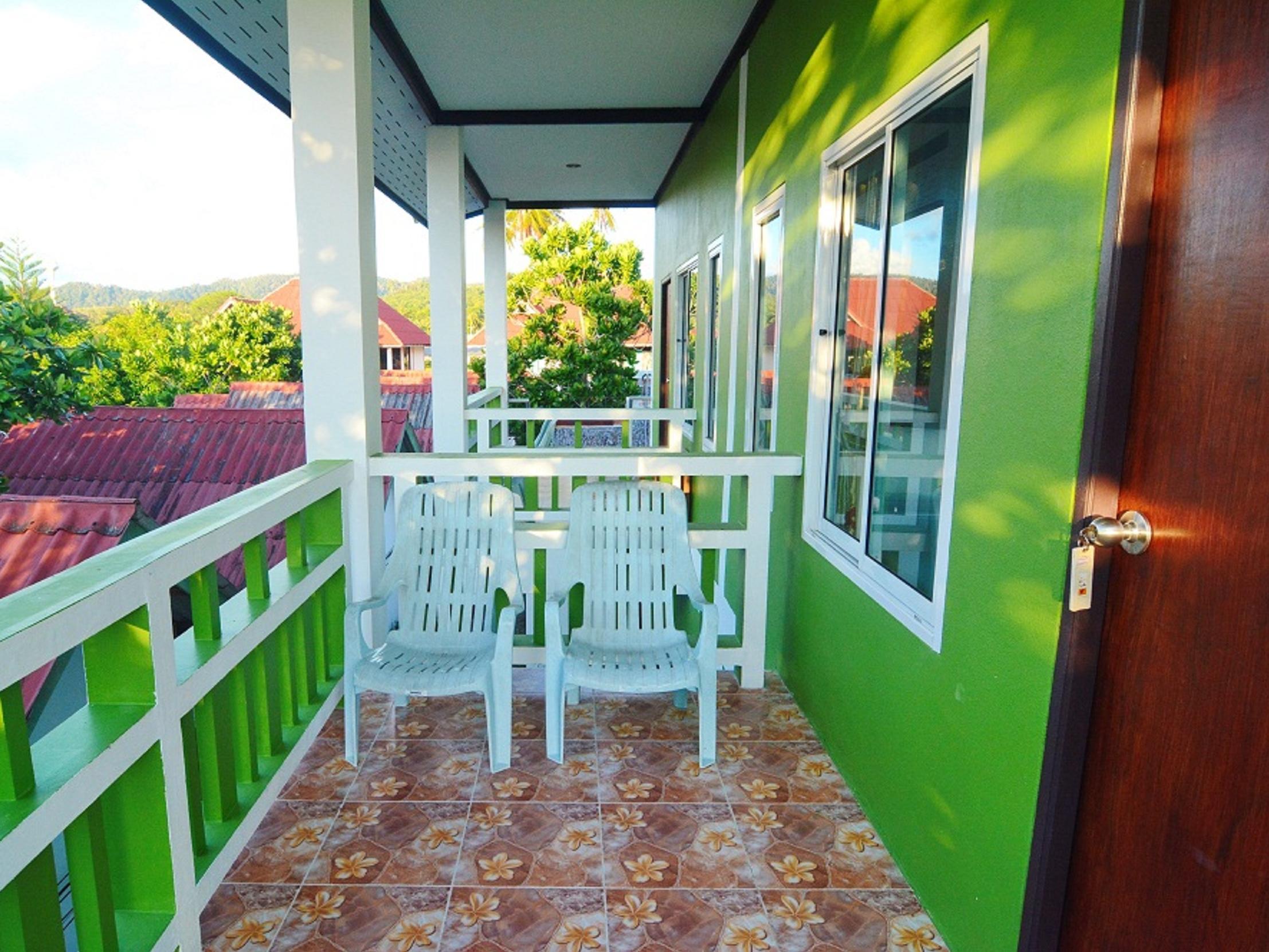 Standard Air Conditioning (3 Adults) - Free WiFi access