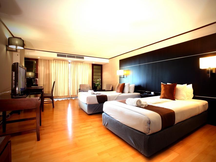 Deluxe with Breakfast - Breakfast included