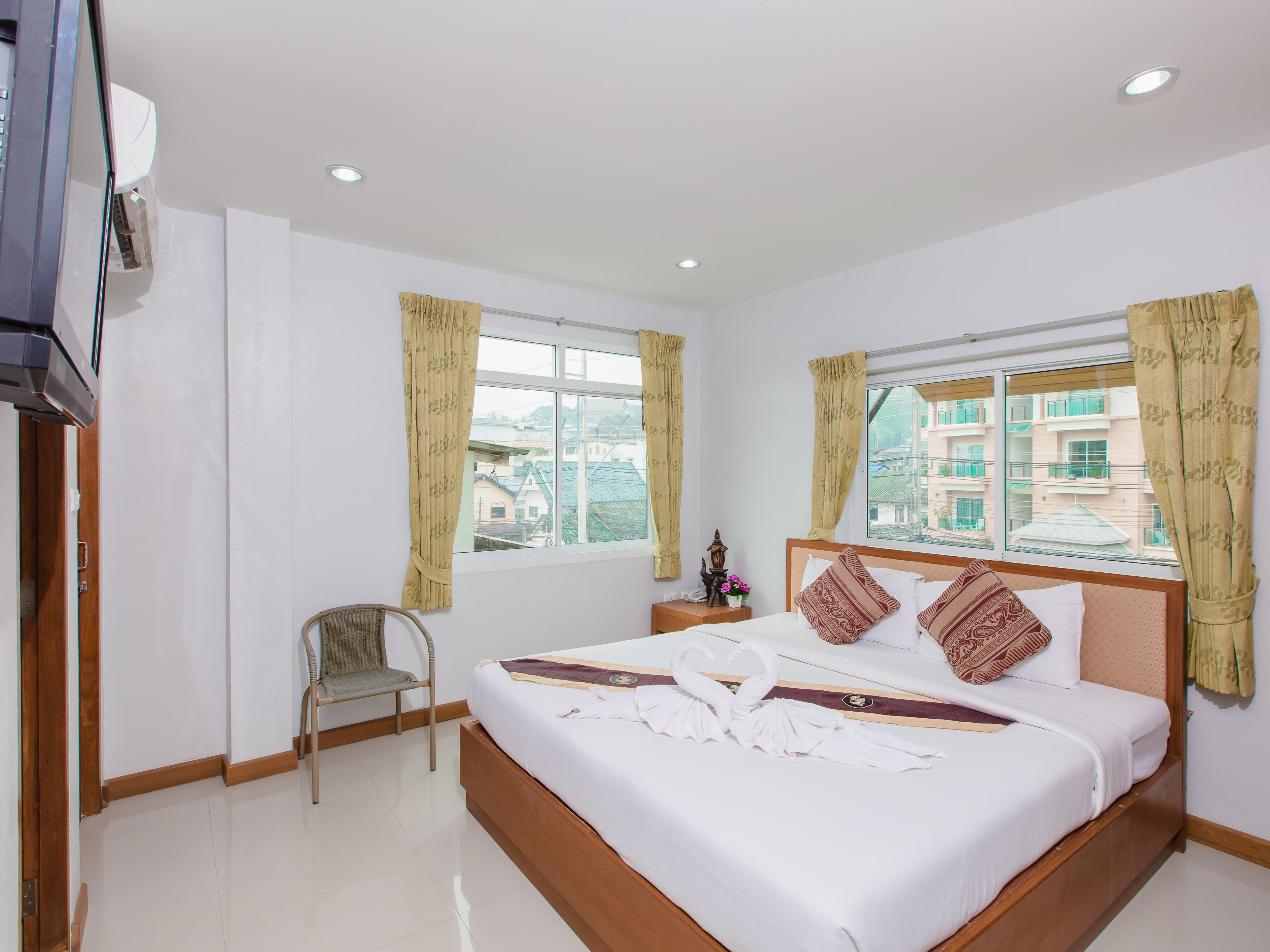 Deluxe King Room - Free WiFi access