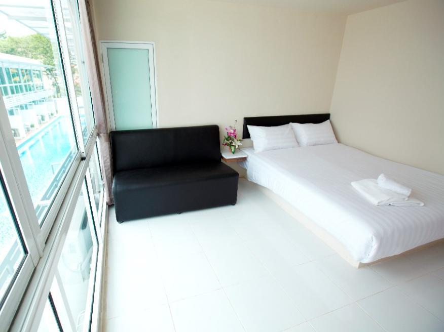 Pool View Standard-Up Stair - Free WiFi access - Breakfast included
