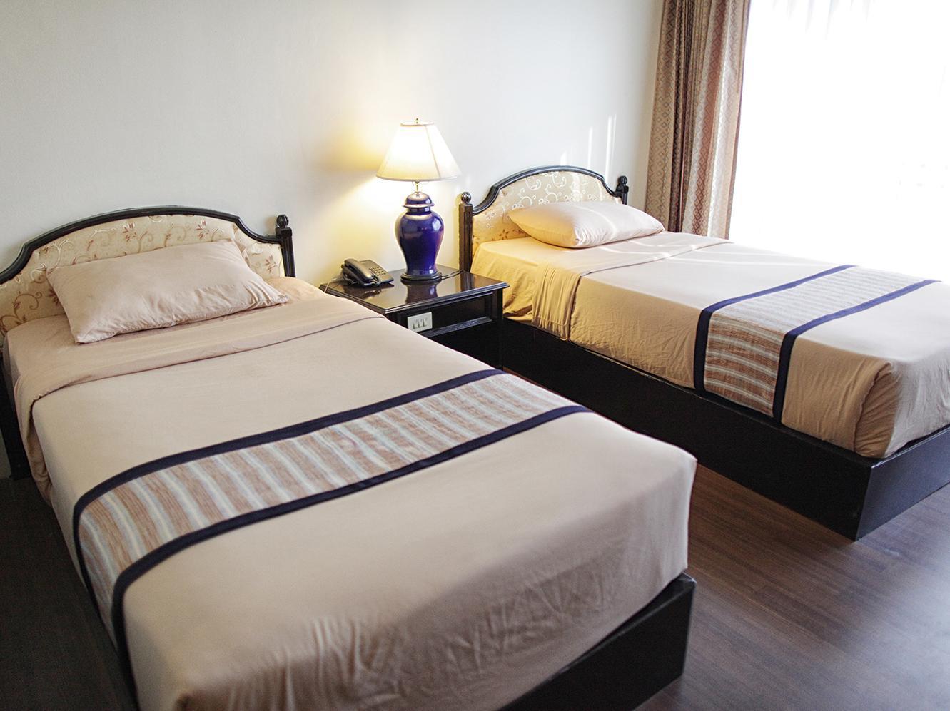 Deluxe Room - Breakfast included