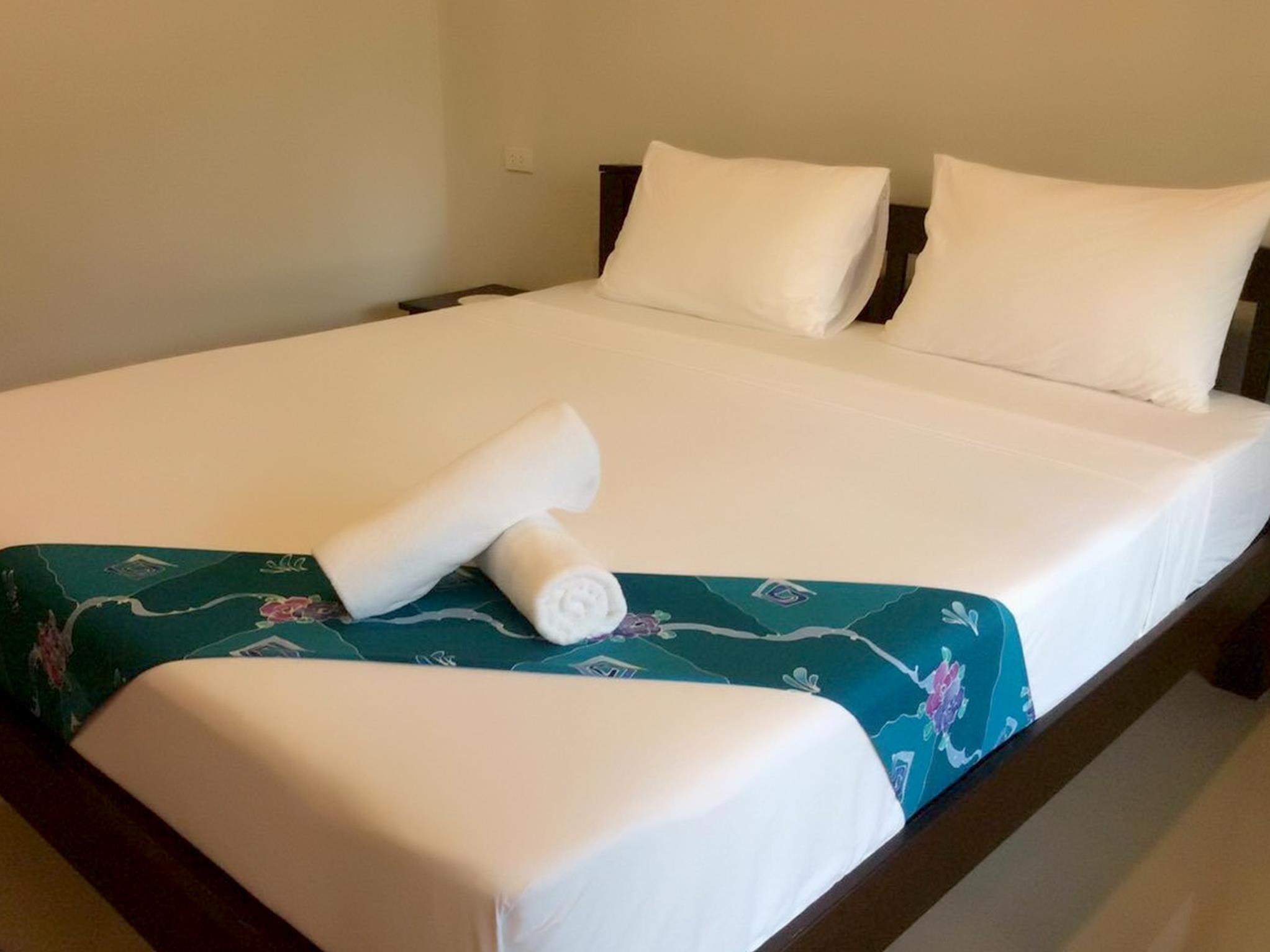 Standard Double with Balcony - Free WiFi access - Breakfast included