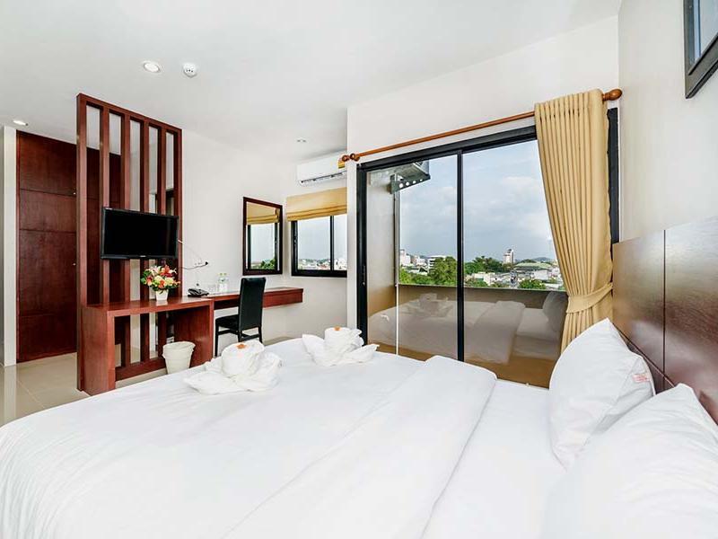 Deluxe Room - Best price guarantee
