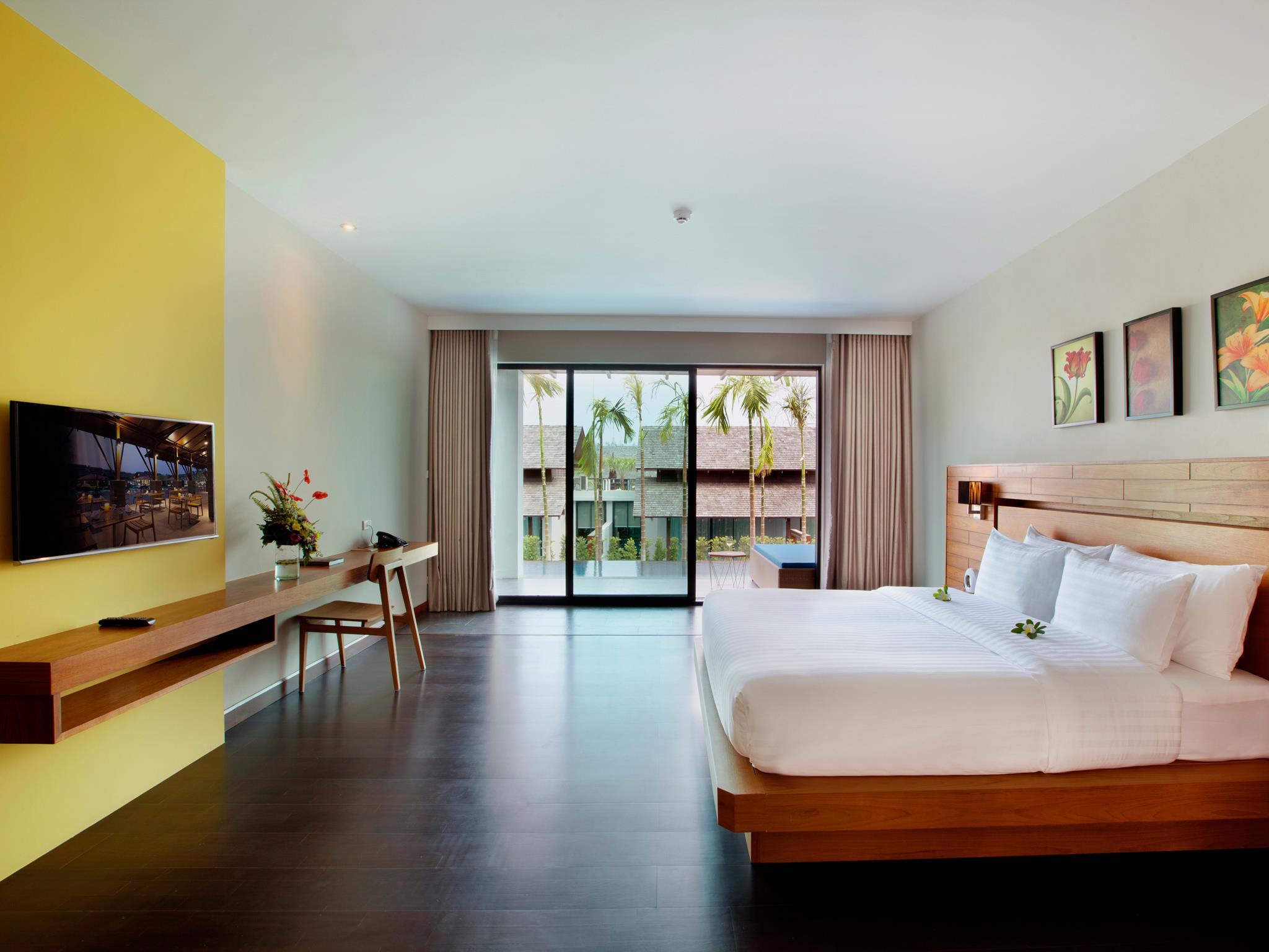 Deluxe Pool Suite - Free WiFi access - Breakfast included
