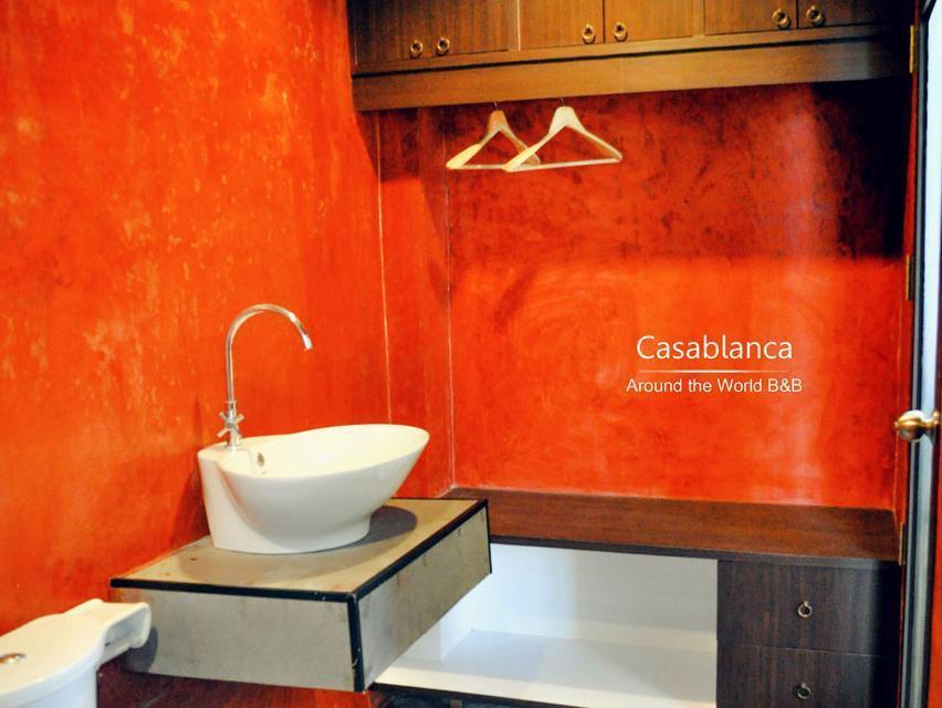 Deluxe King Bed - Casablanca - Free WiFi access