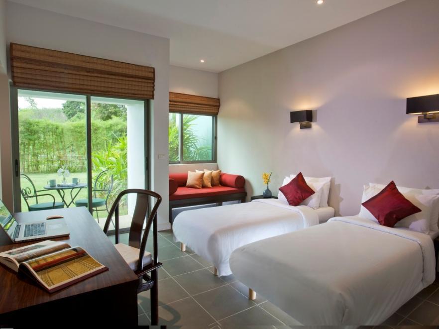 Standard Room - Free WiFi access - Breakfast included