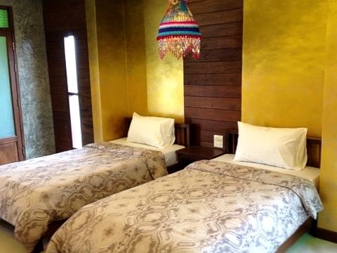 Gold Room - Free WiFi access - Breakfast included
