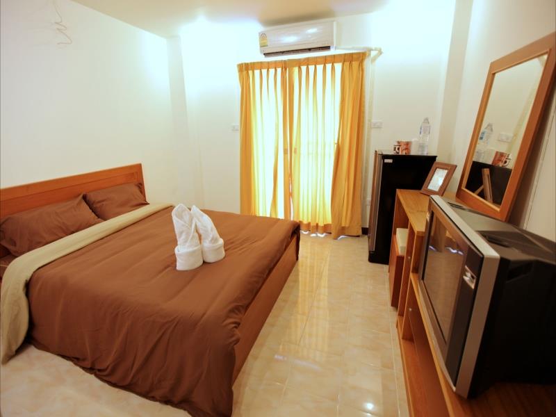 Standard Queen Bed - Free WiFi access