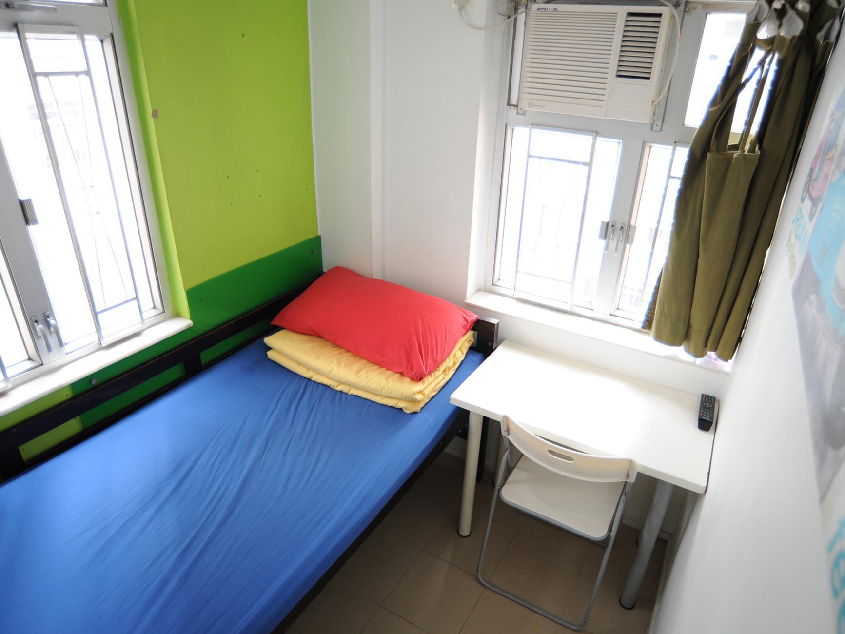 Single Bed Ensuite - Free WiFi access