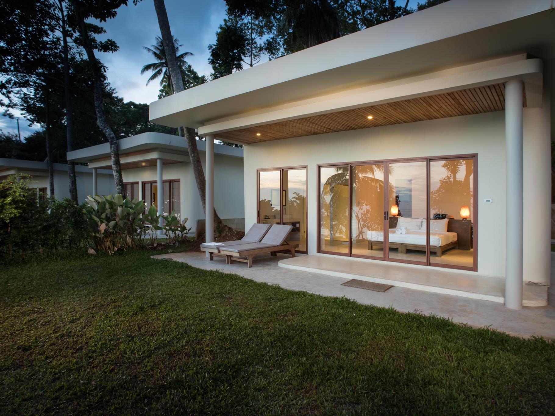 Seaside Villa - Breakfast included