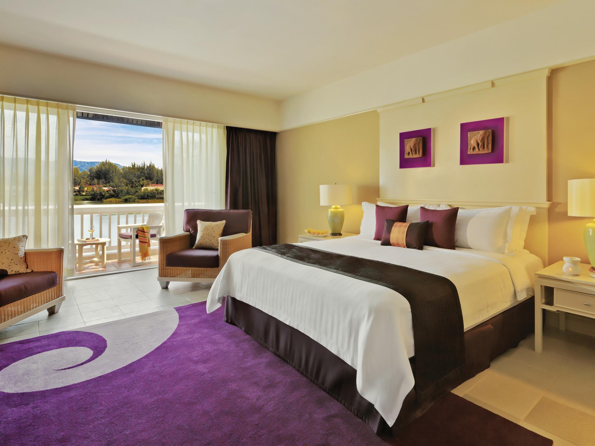 Laguna Room with Breakfast - Free WiFi access - Breakfast included
