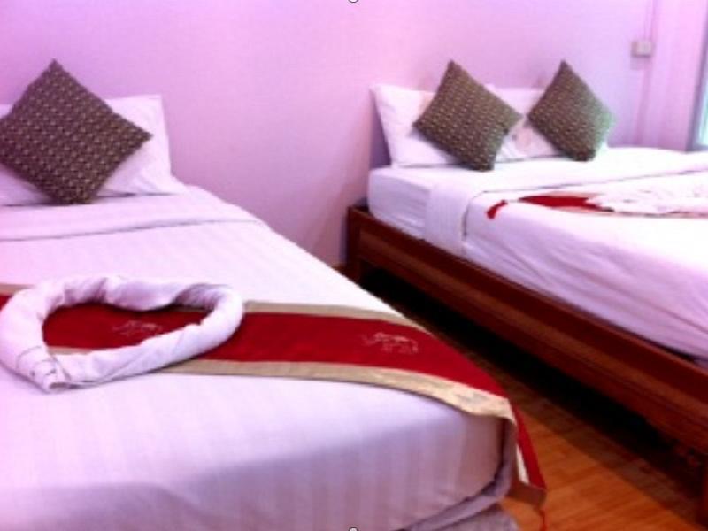 Rachawadee Air Conditioning with Breakfast - Breakfast included