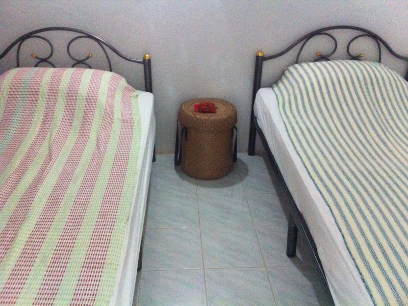 Standard Fan Twin Bed Shared Bathroom  - Free WiFi access