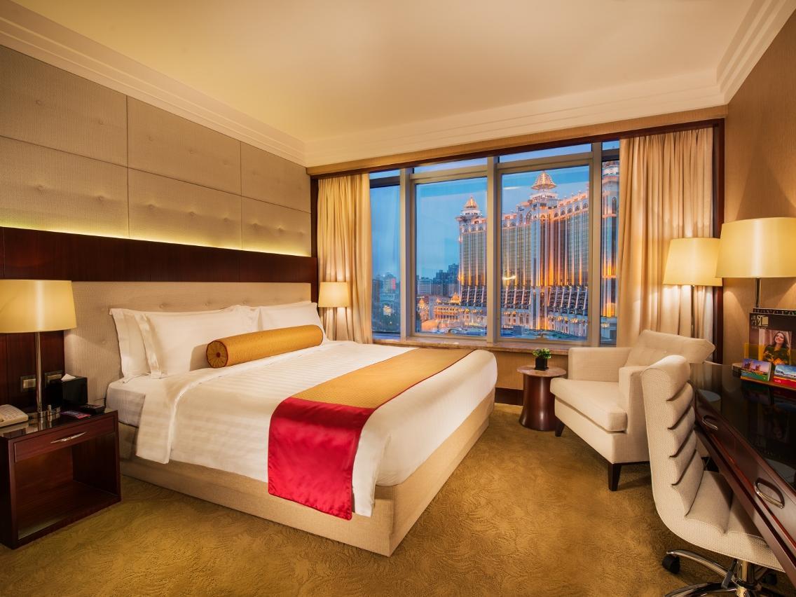 Broadway Deluxe King - Free WiFi access