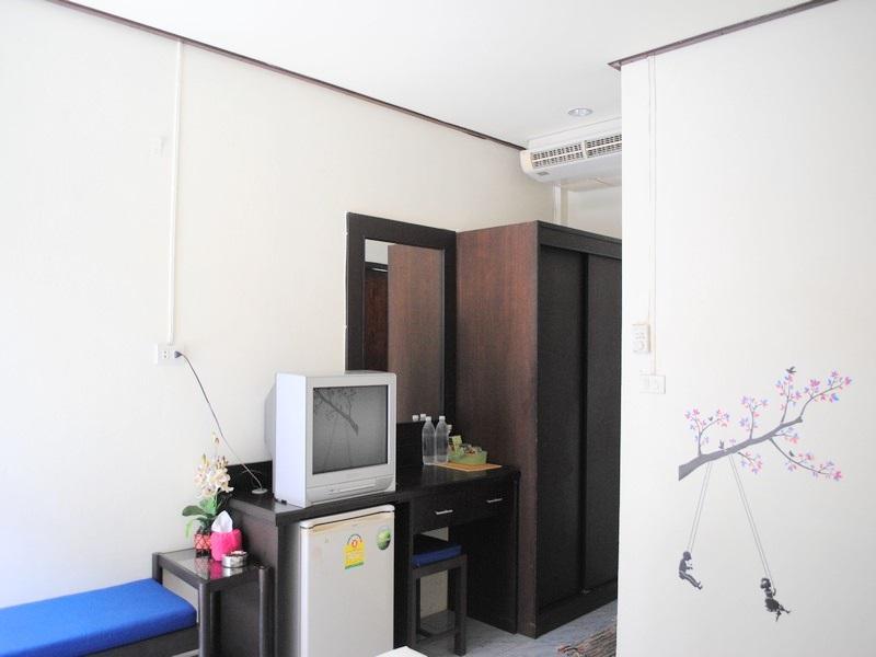 Standard Double Air Conditioning - Free WiFi access - Breakfast included