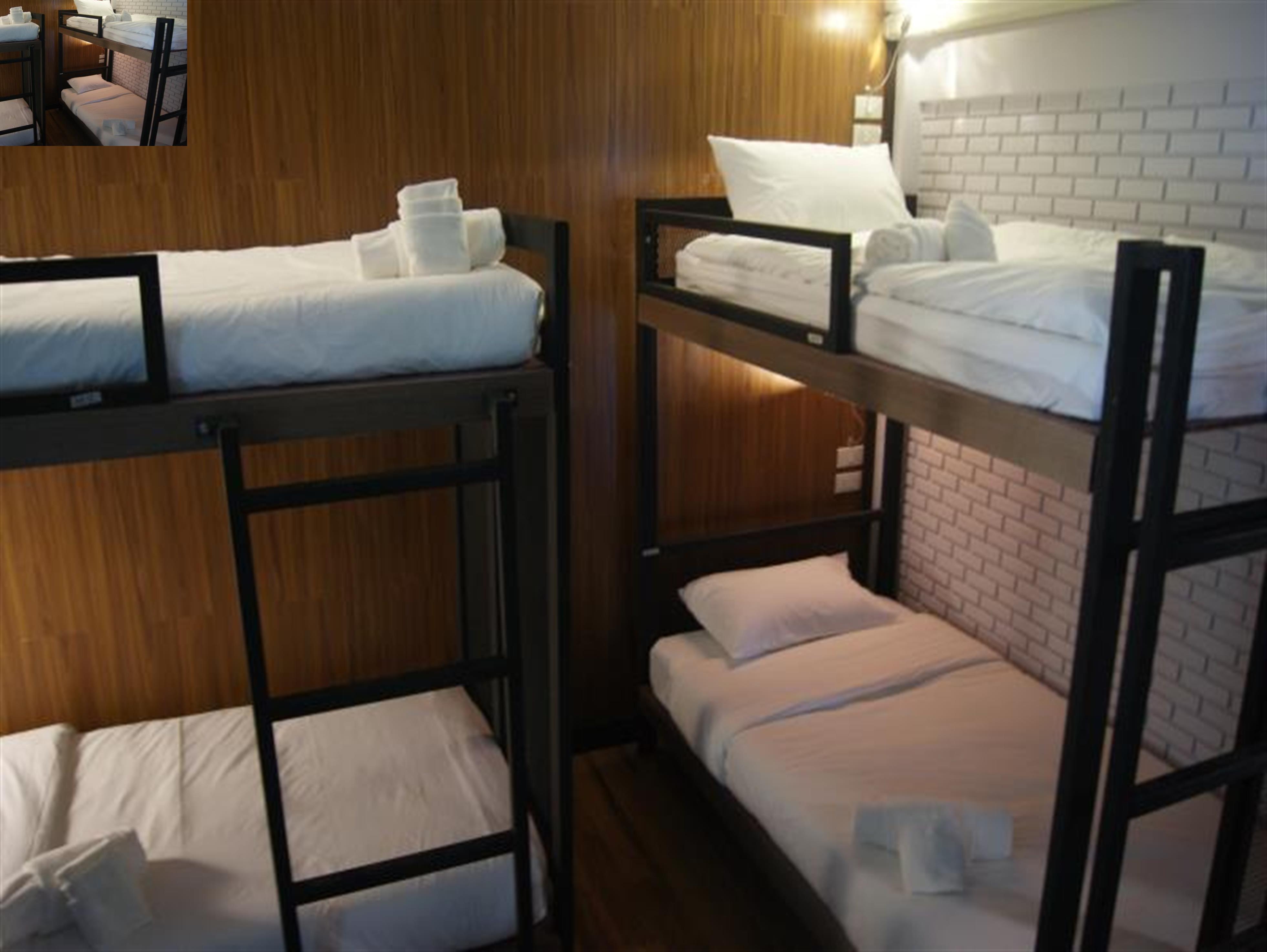 Female Dormitory (4 Bunk Bed) - Free WiFi access